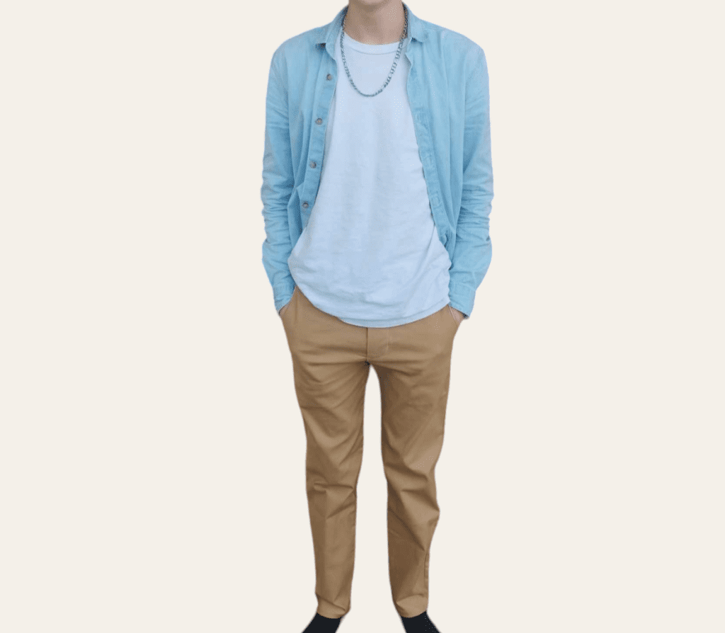 Pantalon chino Maé
- Choix d'un tissu en gabardine stretch Camel
- Taille 16 ans (S)
Pour un garçon de 15 ans